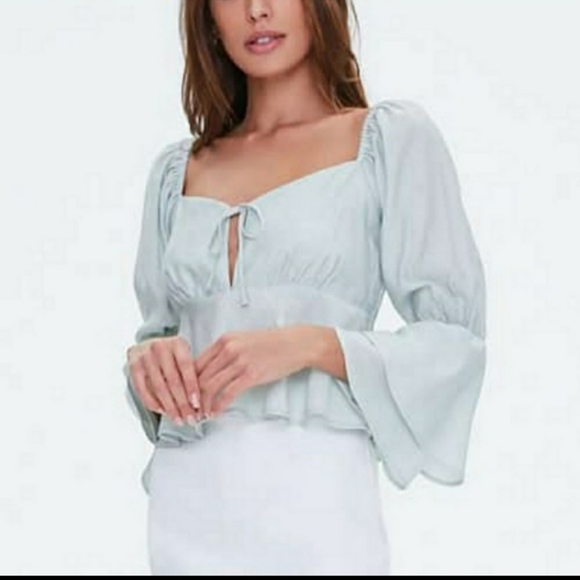 *NEW* F21 Top